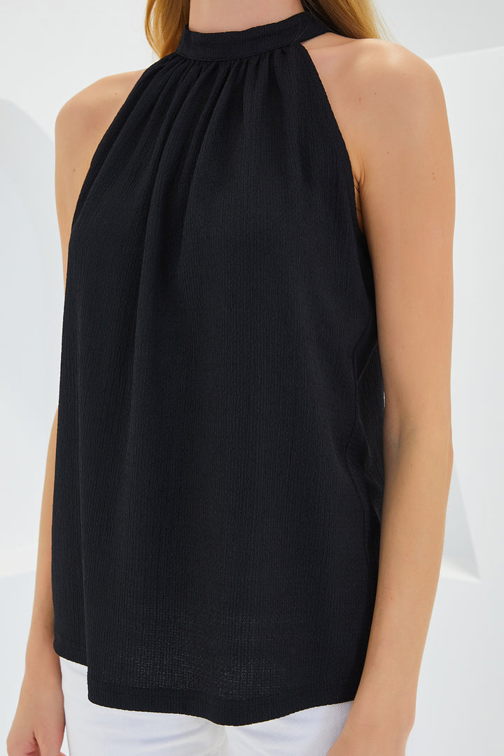 BGD Women Halter Neck Knitted Blouse - Black - Vitrolles