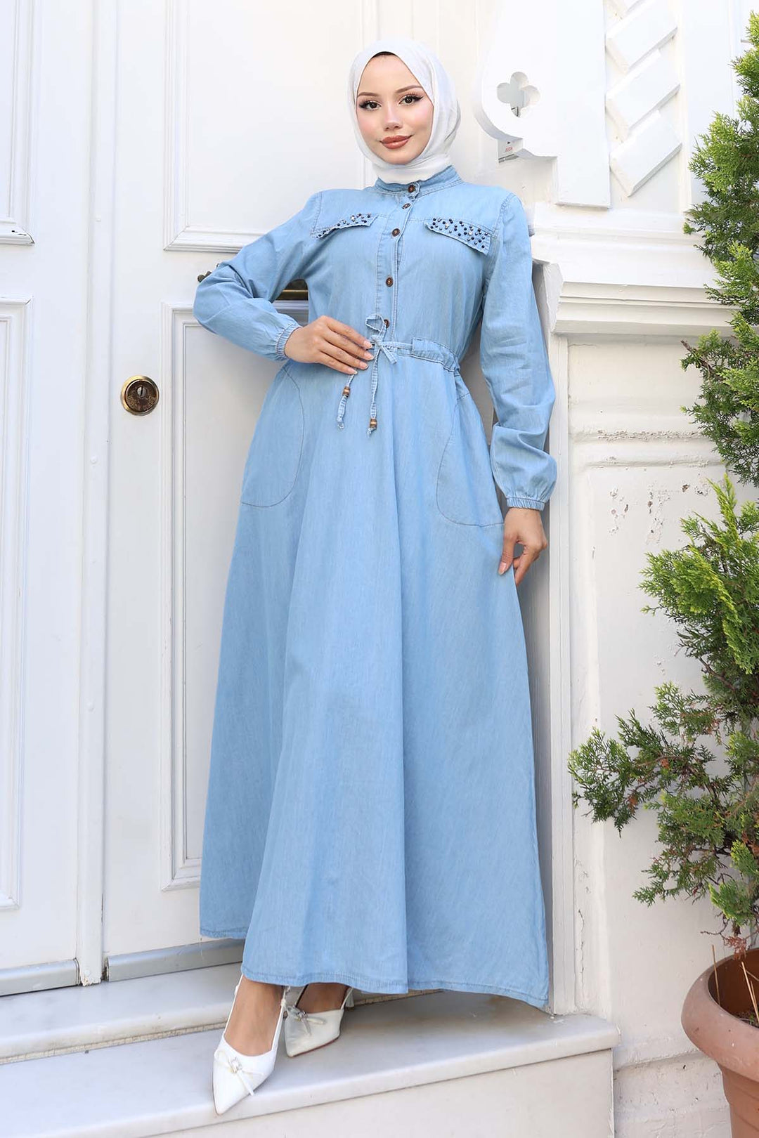 BNG Women Stone Detailed Denim Dress with Pockets Ice Blue 6768 - Modu Clos - Wholesale Clothing Supplier BNG Women Stone Detailed Denim Dress with Pockets Ice Blue 6768 - Modu Clos - Wholesale Clothing Supplier