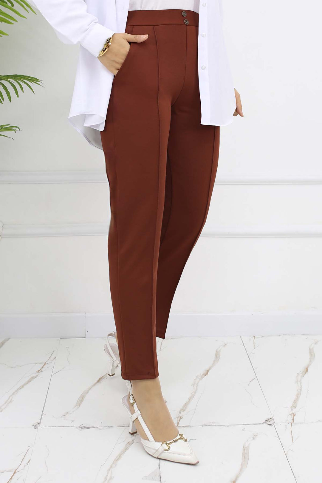 BNG Women Double Button Detailed Carrot Pants with Pockets Tab 3045 - Oleiros