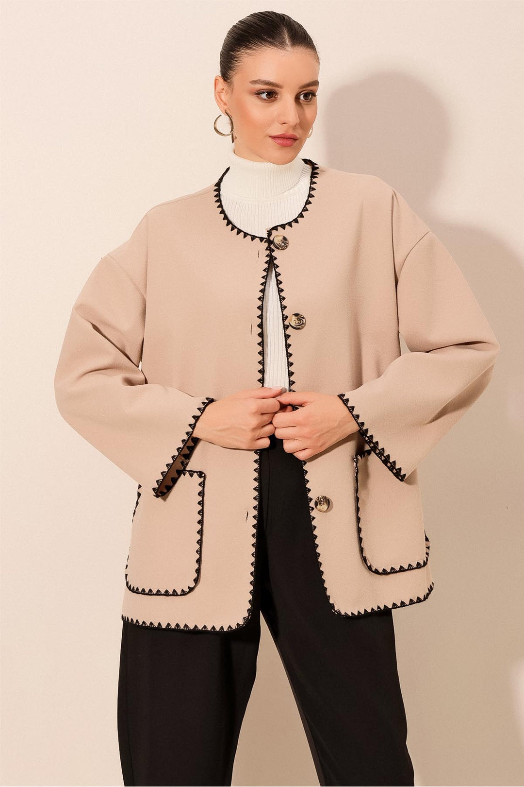 BGD Women Boyfriend Embroidered Coat - Beige - Kirchheim unter Teck