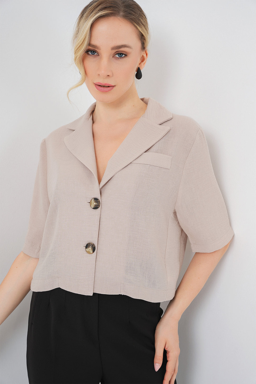 BGD Women Crop Linen Jacket - Beige - Nashville