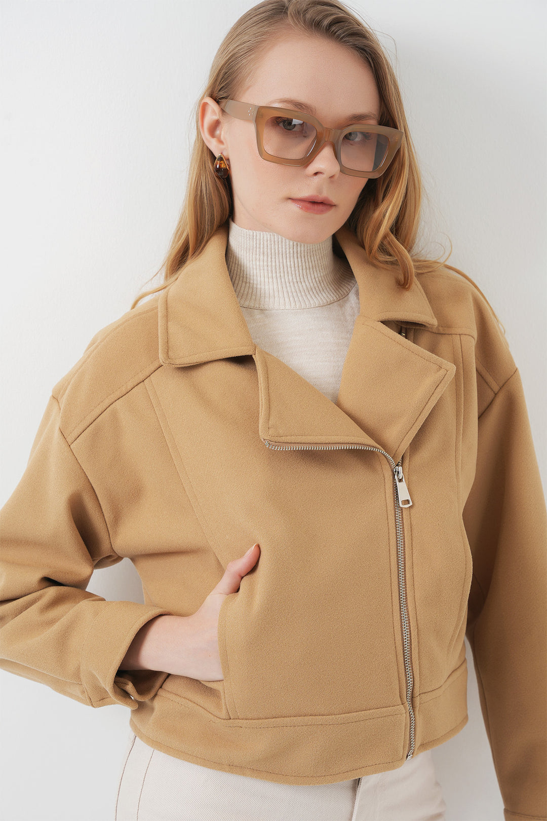 BGD Women Women's Short Woolen Jacket - Biscuit - Bistriţa