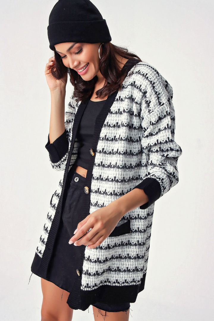 BGD Women Twill-Look Knit Cardigan - White - Rosenberg