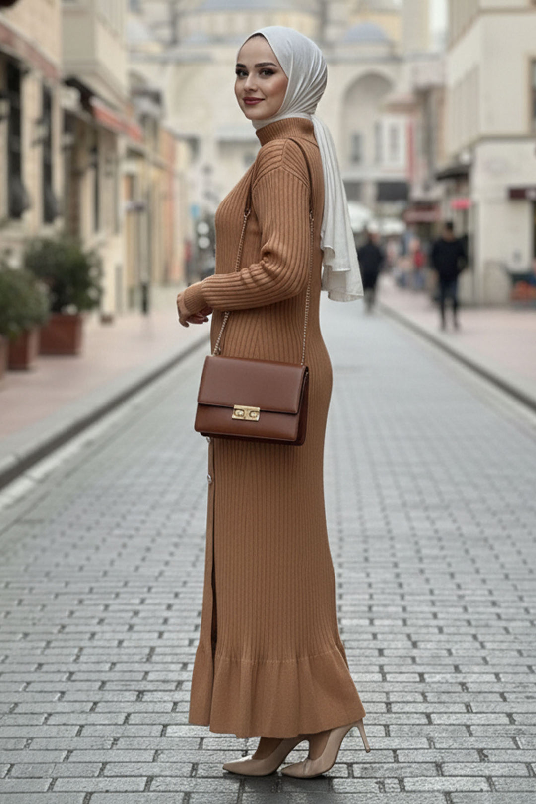 BNG Women Yan Düğmeli Fırfırlı Elbise H25309 Vizon - Coral Gables