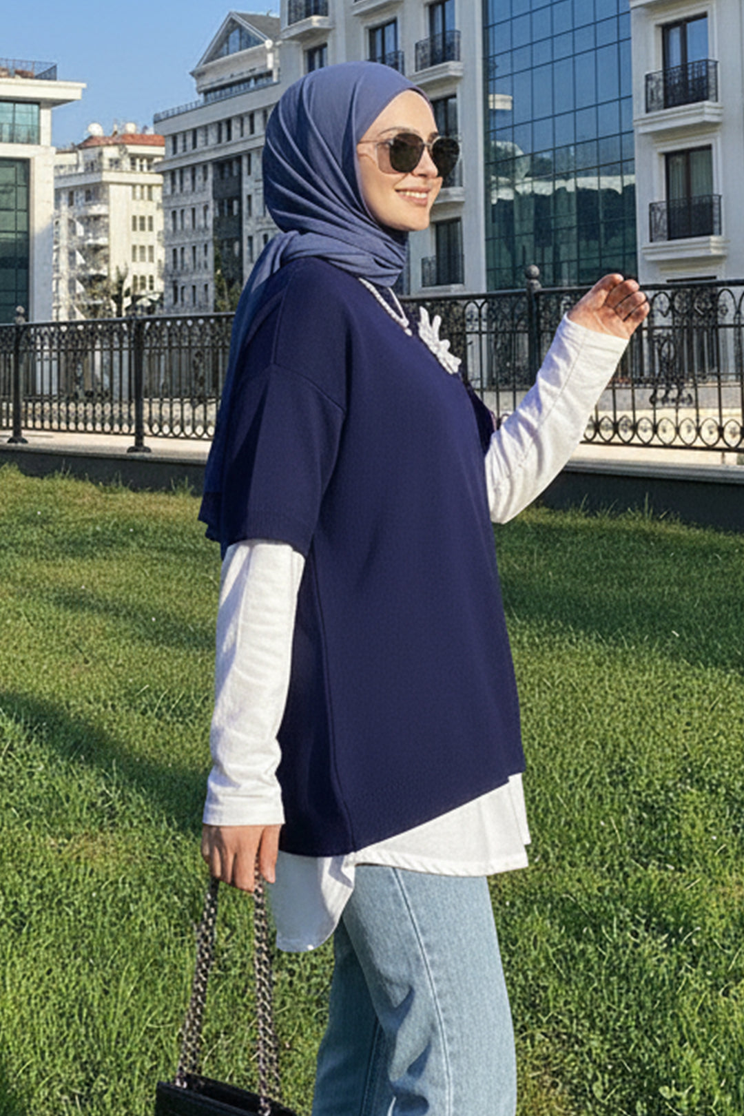 BNG Women Ribbed Oversized Knit Sweater H25304 Navy - Long Beach