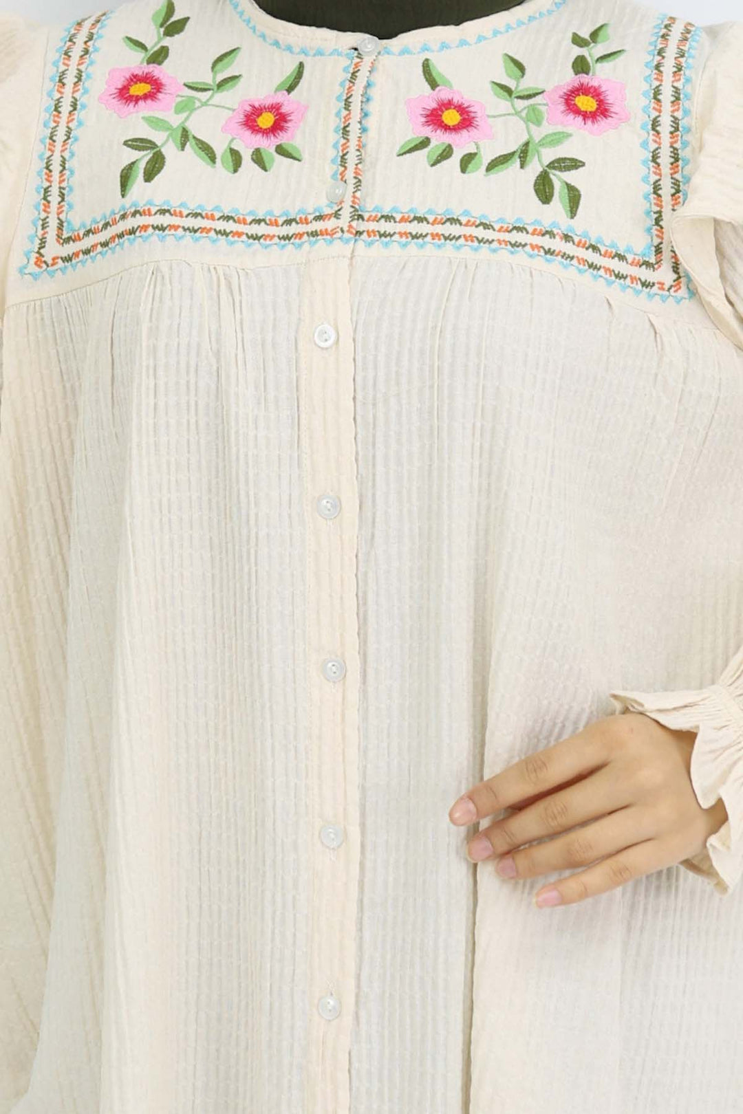 BNG Women Nakış Detaylı Gömlek Krem 2269 - Macuspana