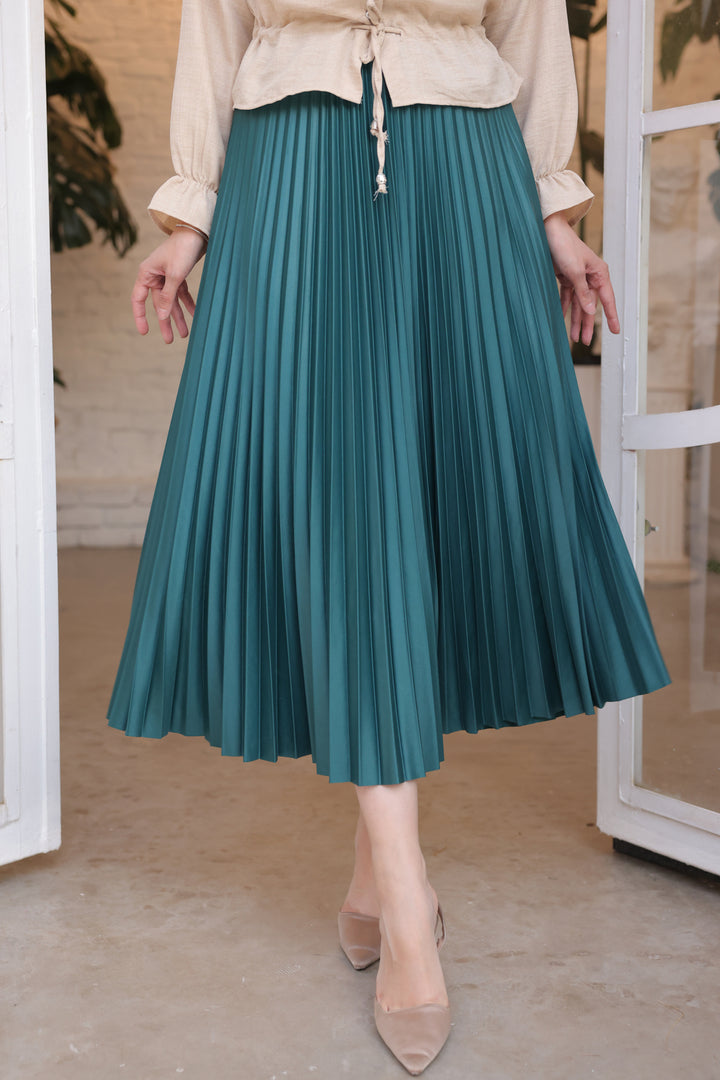 BNG Women Pleated Skirt Emerald Green - Clermont