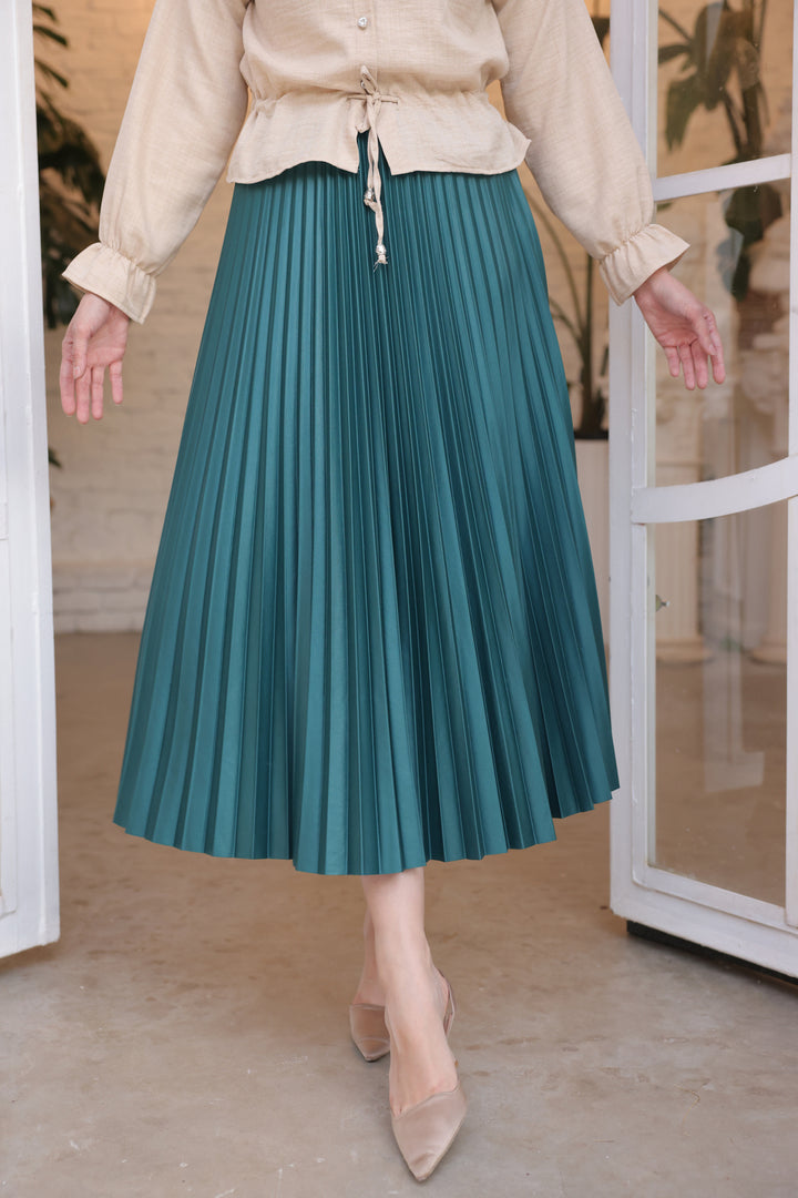BNG Women Pleated Skirt Emerald Green - Clermont