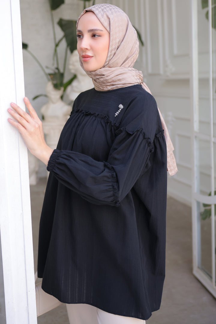 BNG Women Black Ruffled Shirt with Detailed Brooch - Clermont