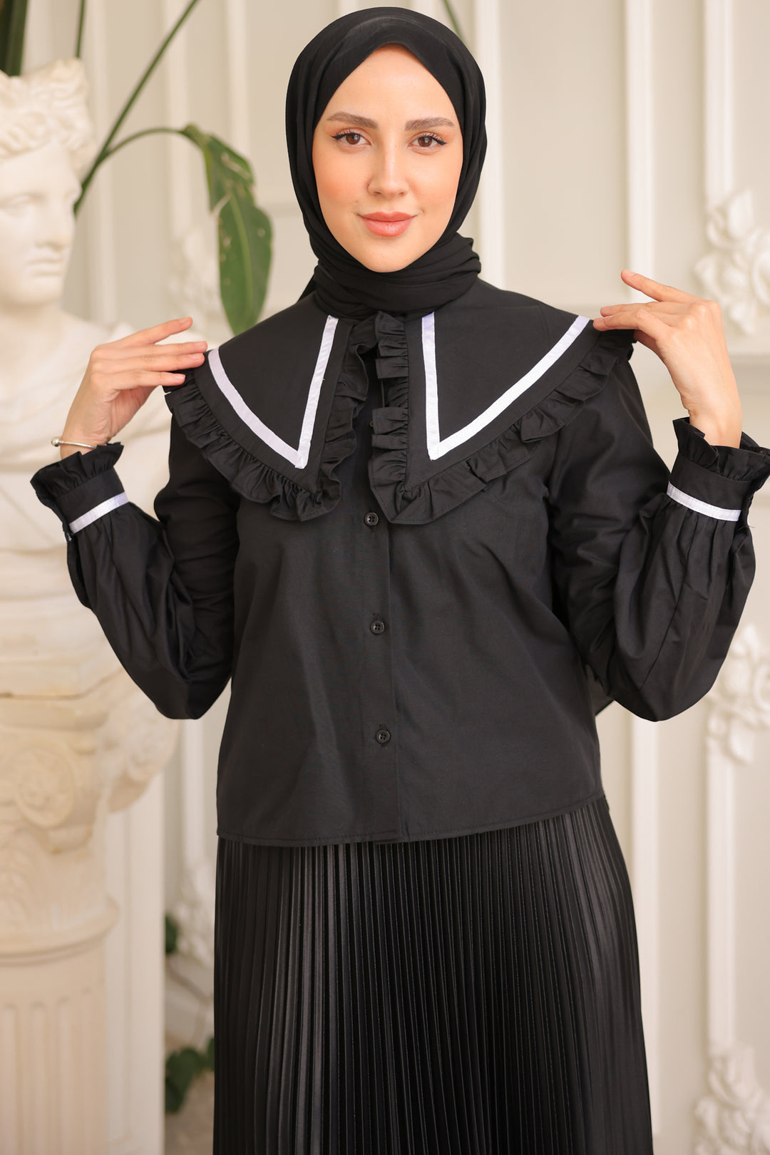 BNG Women Wide Neck Short Sleeve Black Shirt - Clermont
