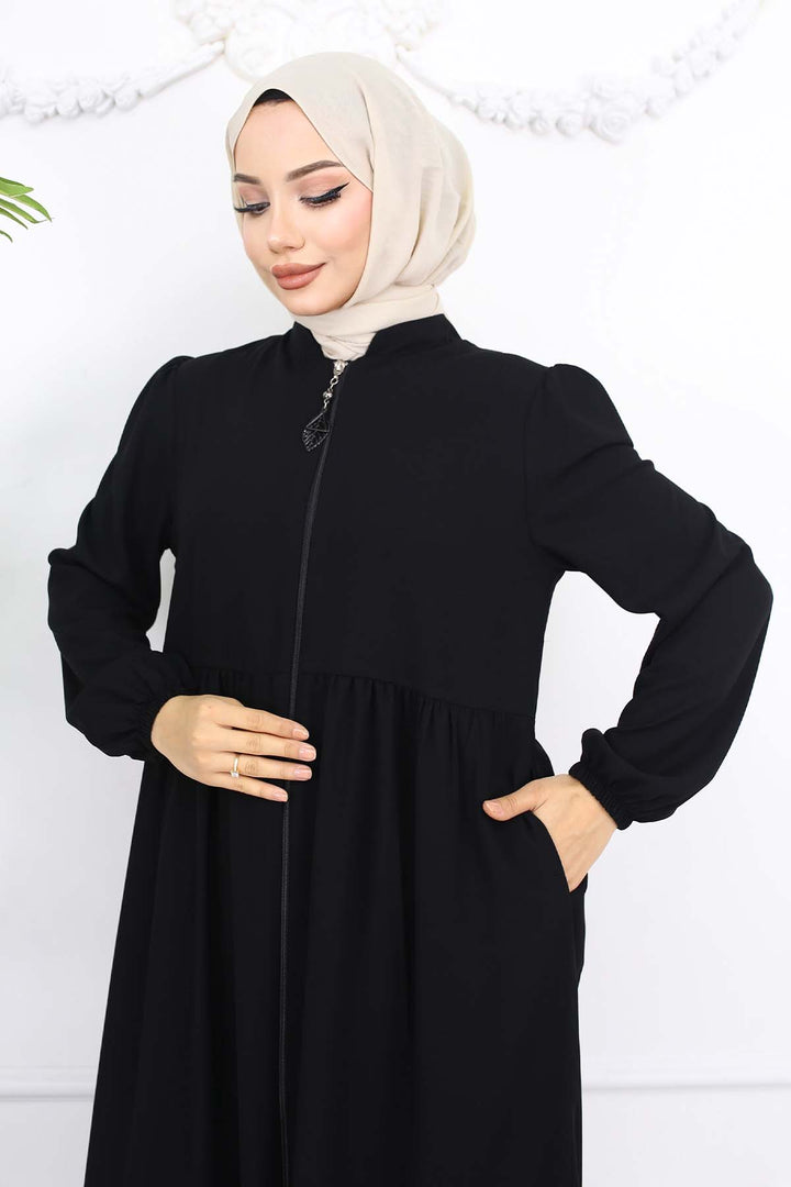 BNG Women Pleated Detailed Zippered Abaya Black 1008 - Uruapan