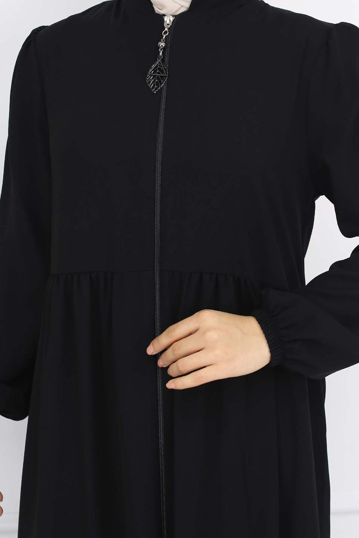 BNG Women Pleated Detailed Zippered Abaya Black 1008 - Uruapan