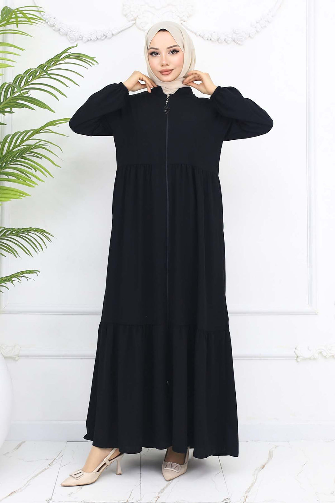 BNG Women Pleated Detailed Zippered Abaya Black 1008 - Uruapan