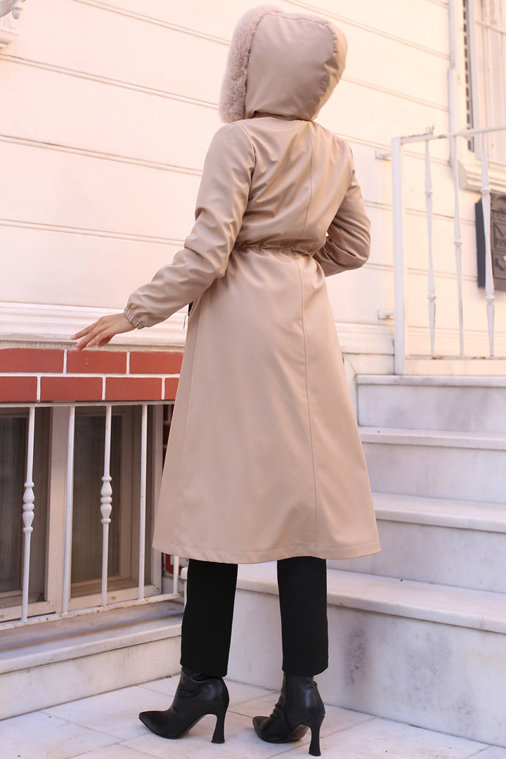 BNG Women Bonded Coat with Plush Lining and Fur Collar Cream - Bragadiru