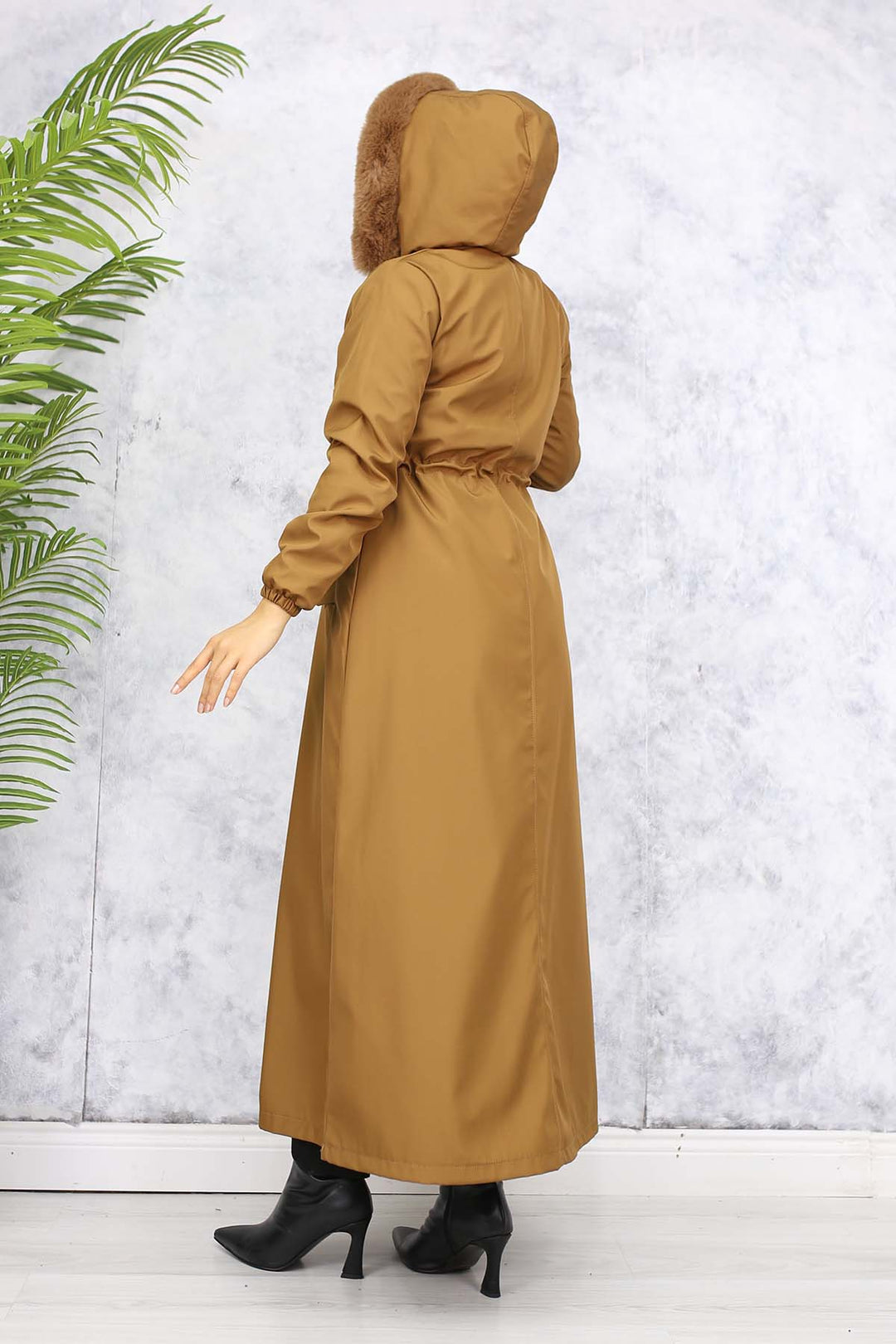 BNG Women Plush-lined Fur Collar Long Bonded Coat Brown 1050 - Colonia del Sol