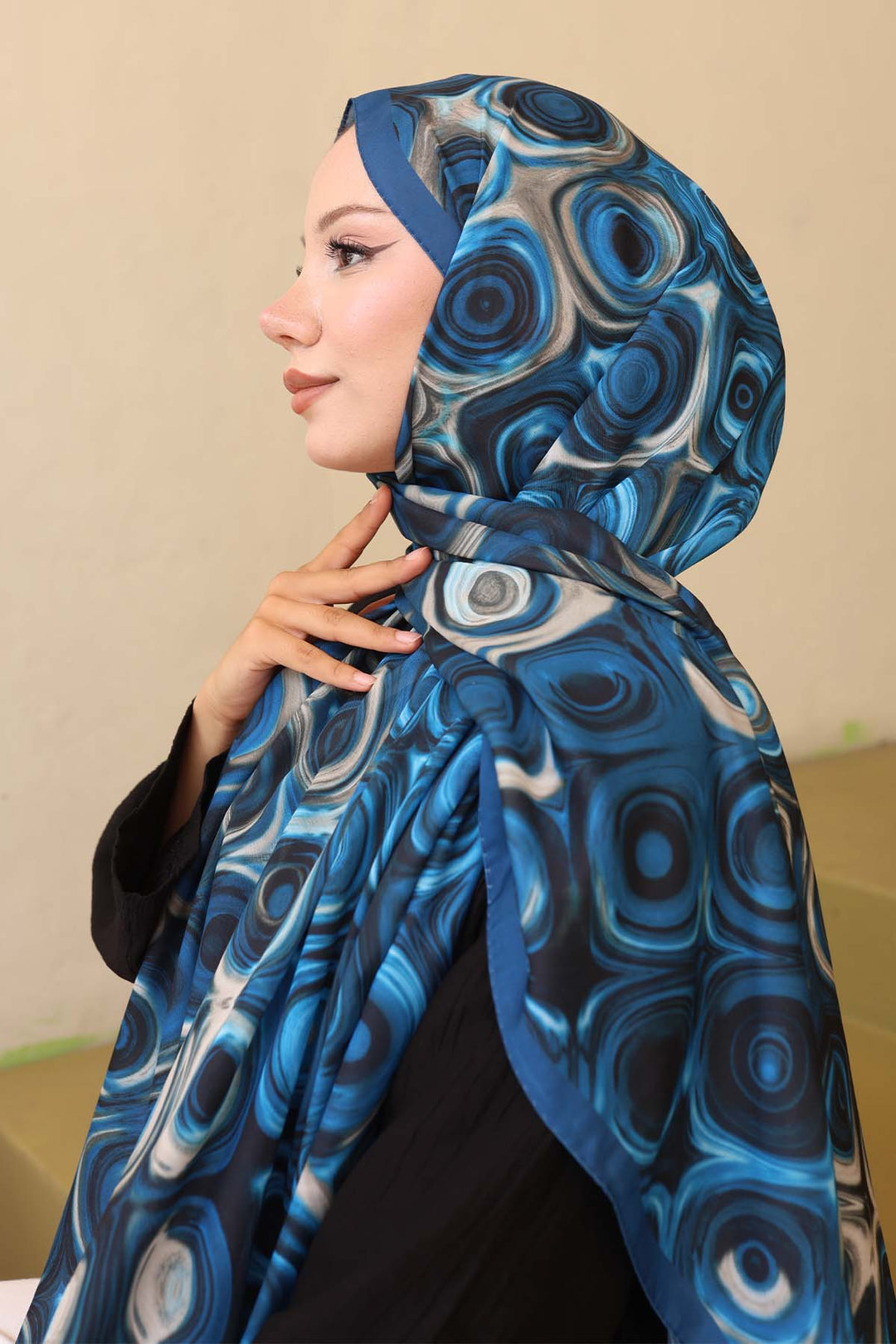BNG Women Patterned Shawl Indigo Ipk112 - Livermore
