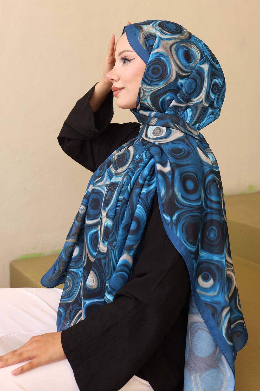 BNG Women Patterned Shawl Indigo Ipk112 - Livermore