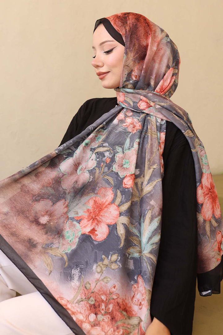 BNG Women Patterned Scarf Black Frt105 - Middletown