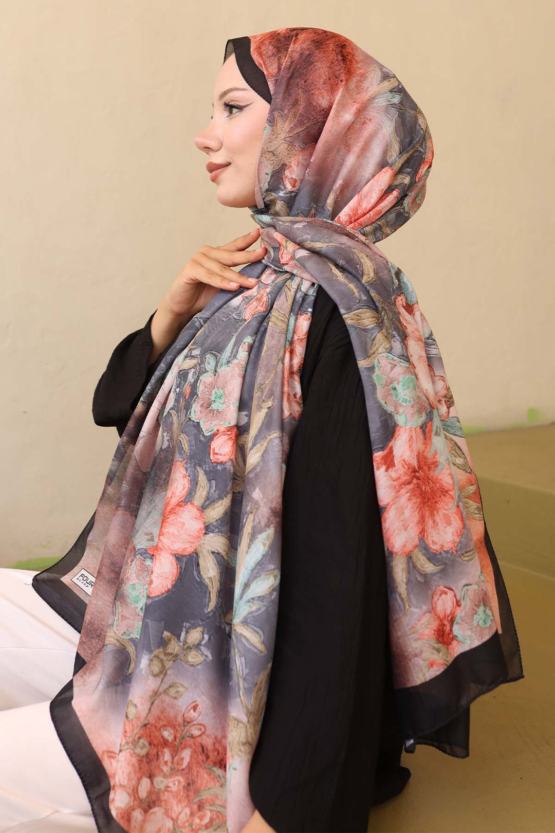 BNG Women Patterned Scarf Black Frt105 - Middletown