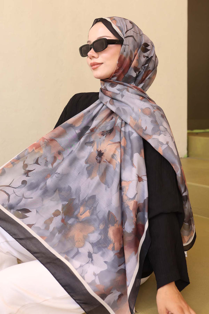 BNG Women Patterned Scarf Black Frt104 - Hammond