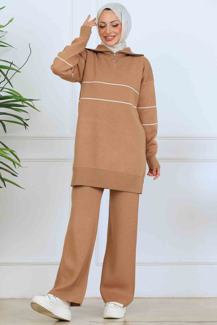 BNG Women Yakası Fermuarlı Şeritli Triko Takım S1050 Vizon - Makiivka