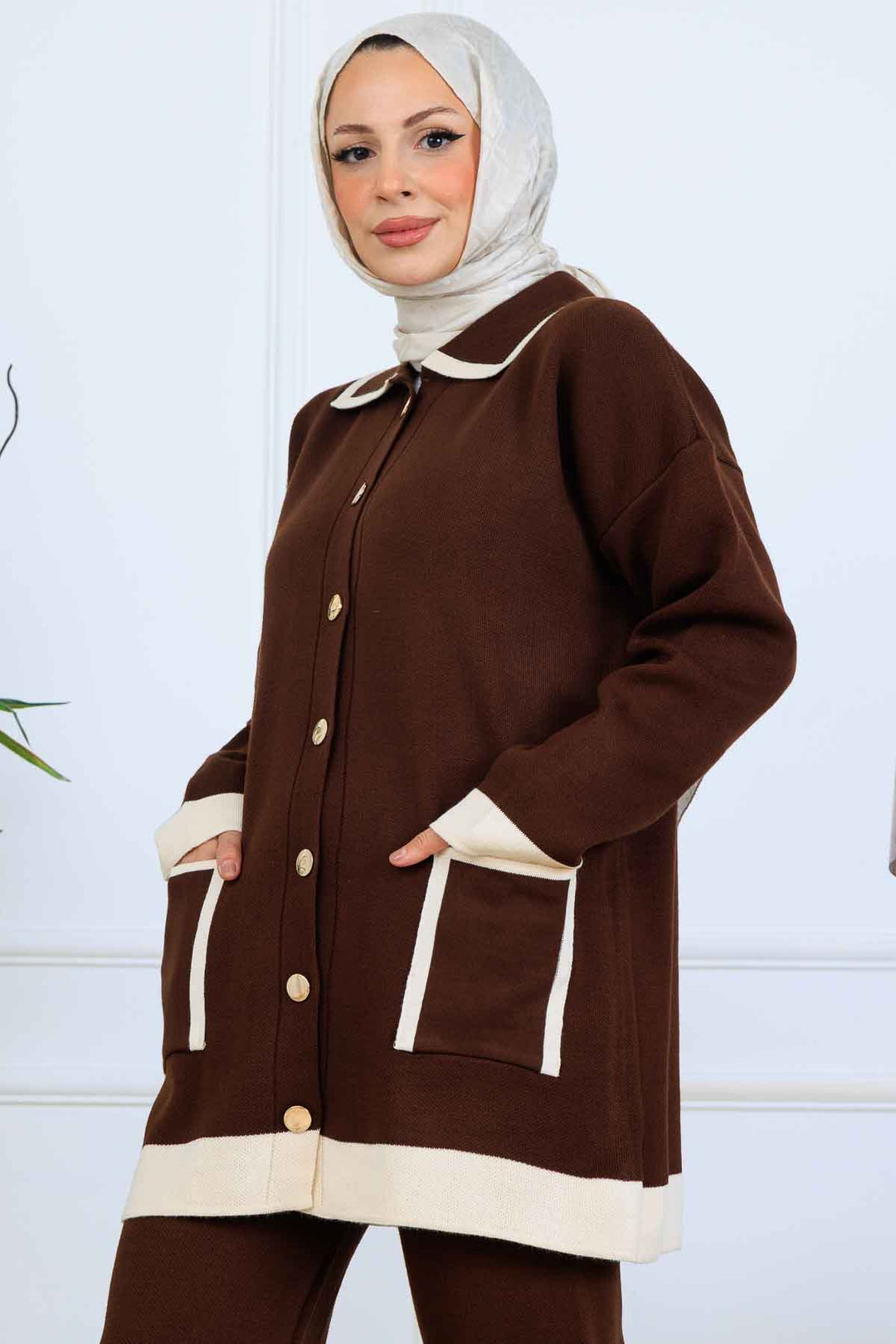 BNG Women Düğmeli Çizgi Detaylı Triko Takım S1043 Kahverengi - Villajoyosa