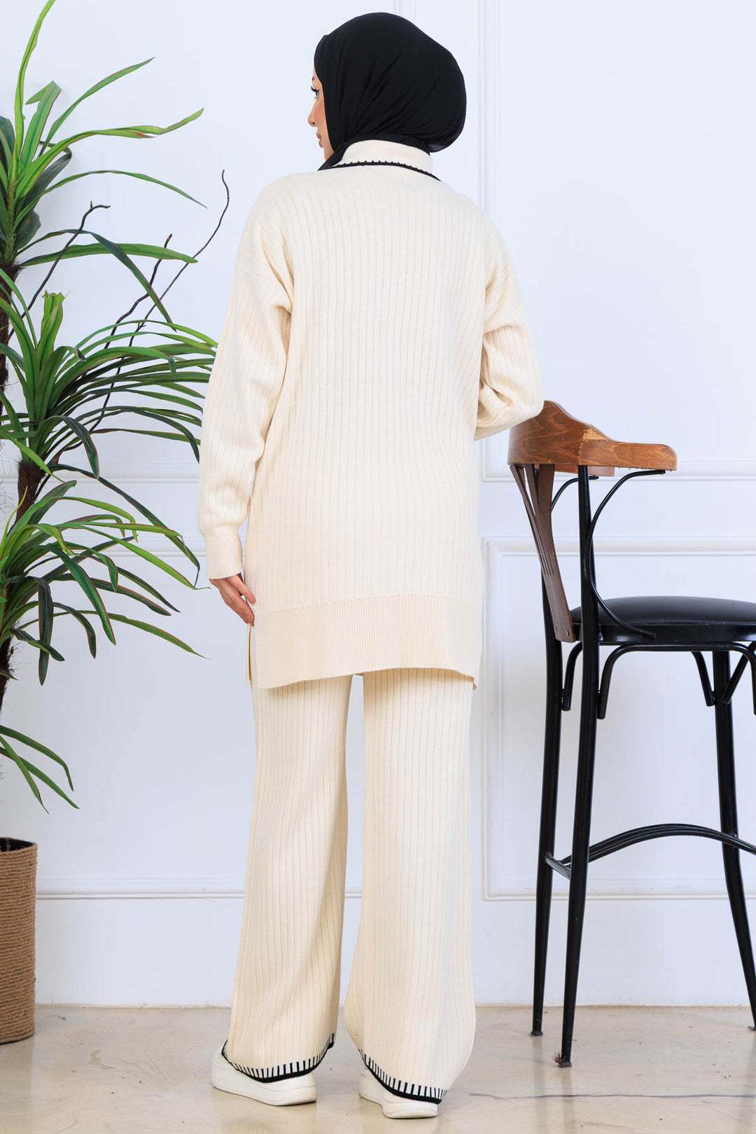 BNG Women Yakası Kurdele Detay Triko Takım S1064 Taş Rengi - Lincoln