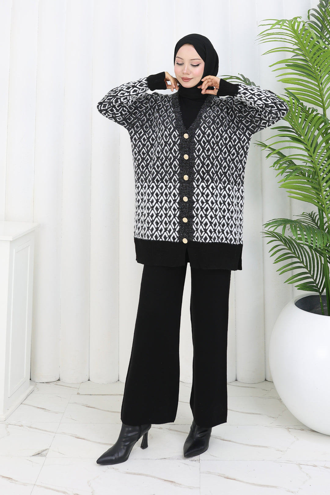 BNG Women Patterned Knit Cardigan Set S1044 Black - Playa del Carmen