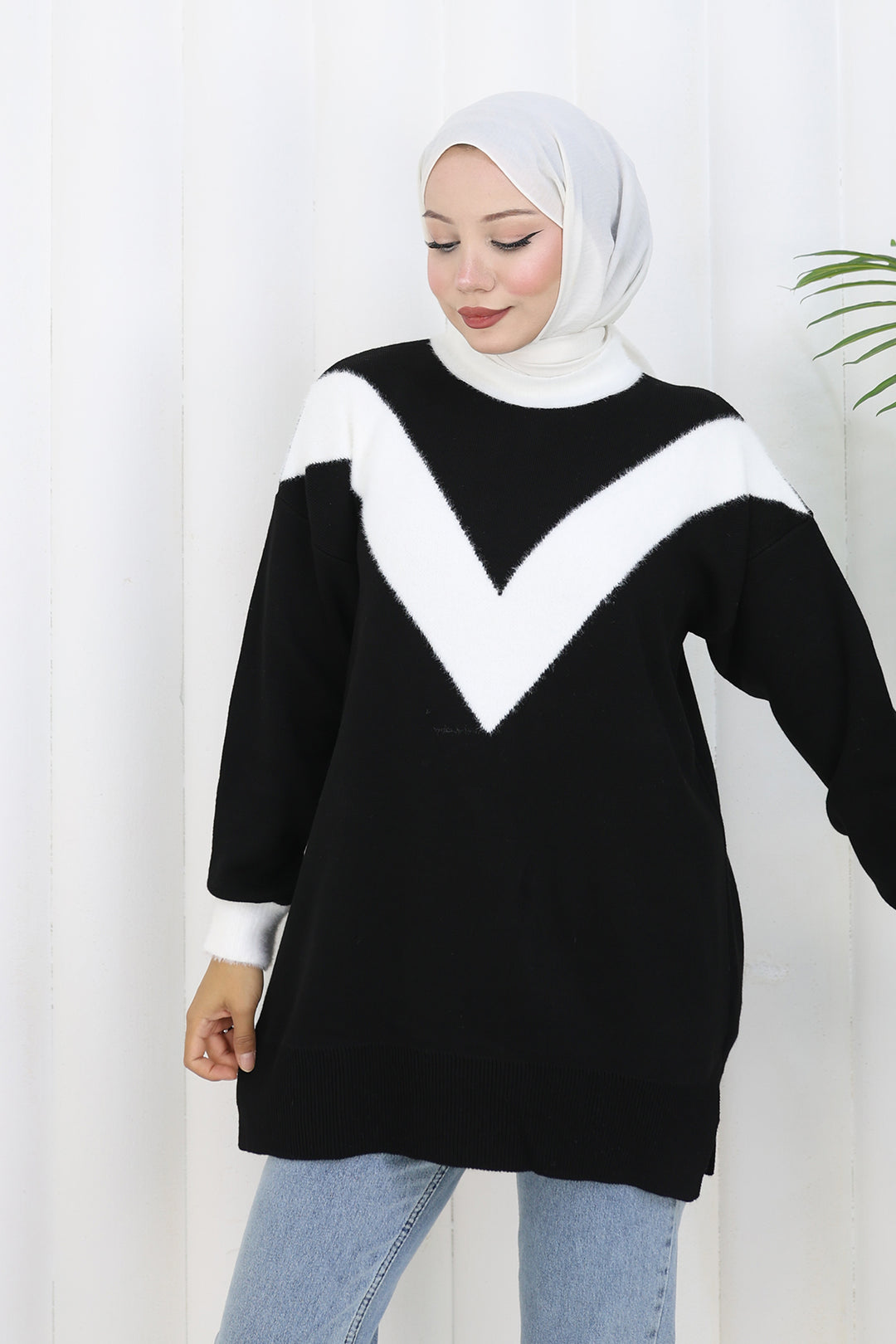 BNG Women Patterned Knit Tunic S3017 Black - Vigo