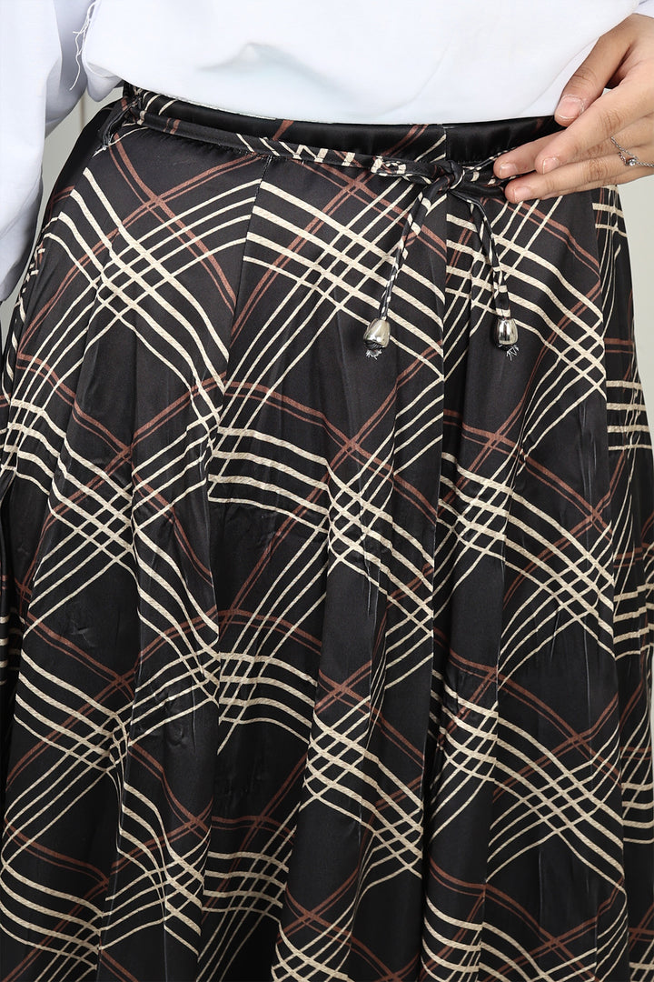 BNG Women Ekoseli Asimetrik Etek A60689 Siyah - Sudbury