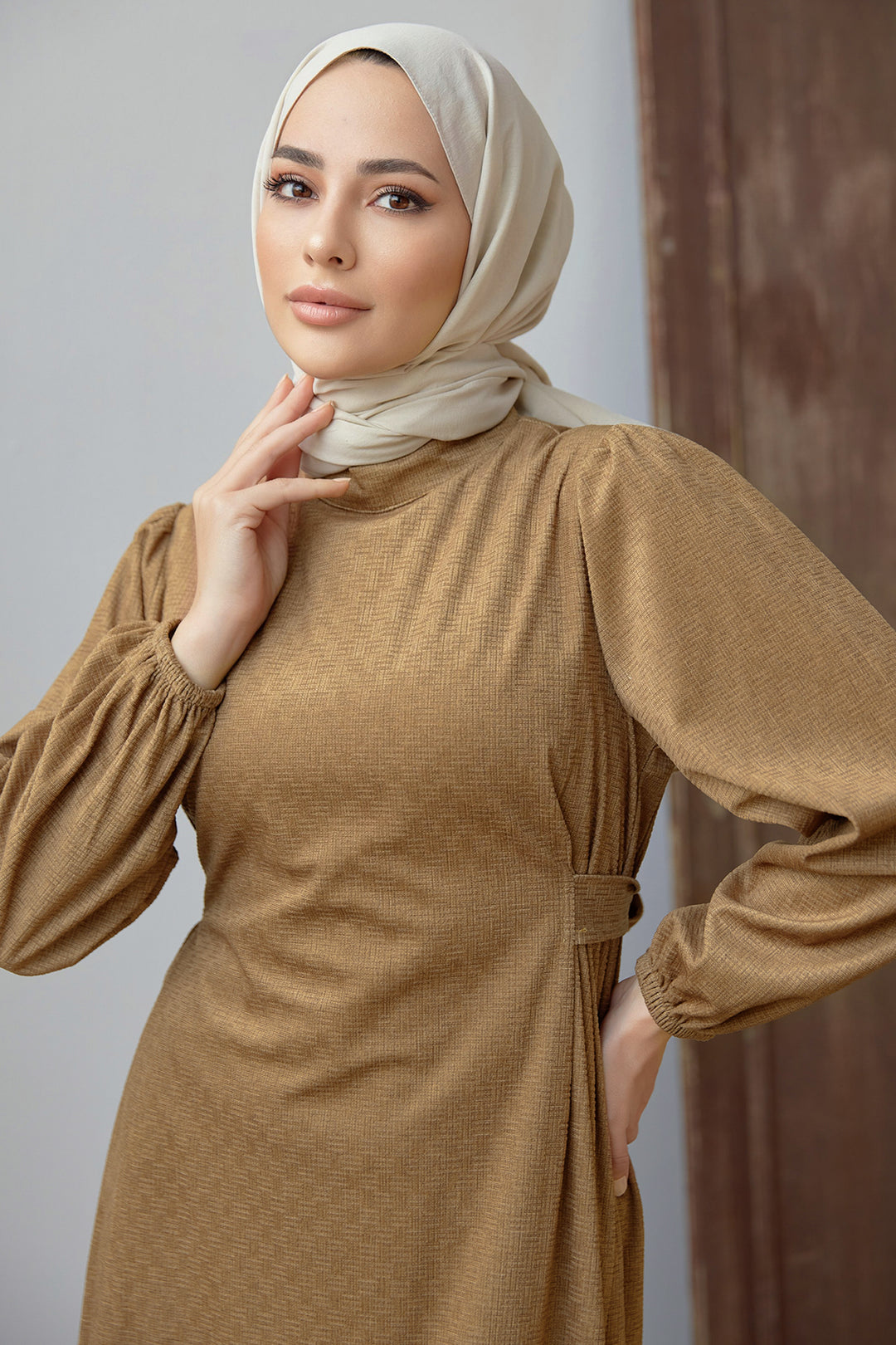 ZRF فستان مخملي نسائي بحزام - أخضر زيتوني - بينيفينتو