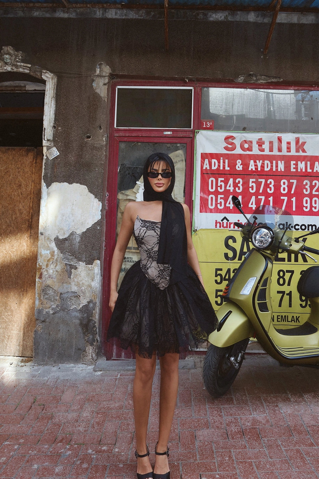 EYY Women Siyah Dantel Detaylı Askısız Mini Elbise - Pavia