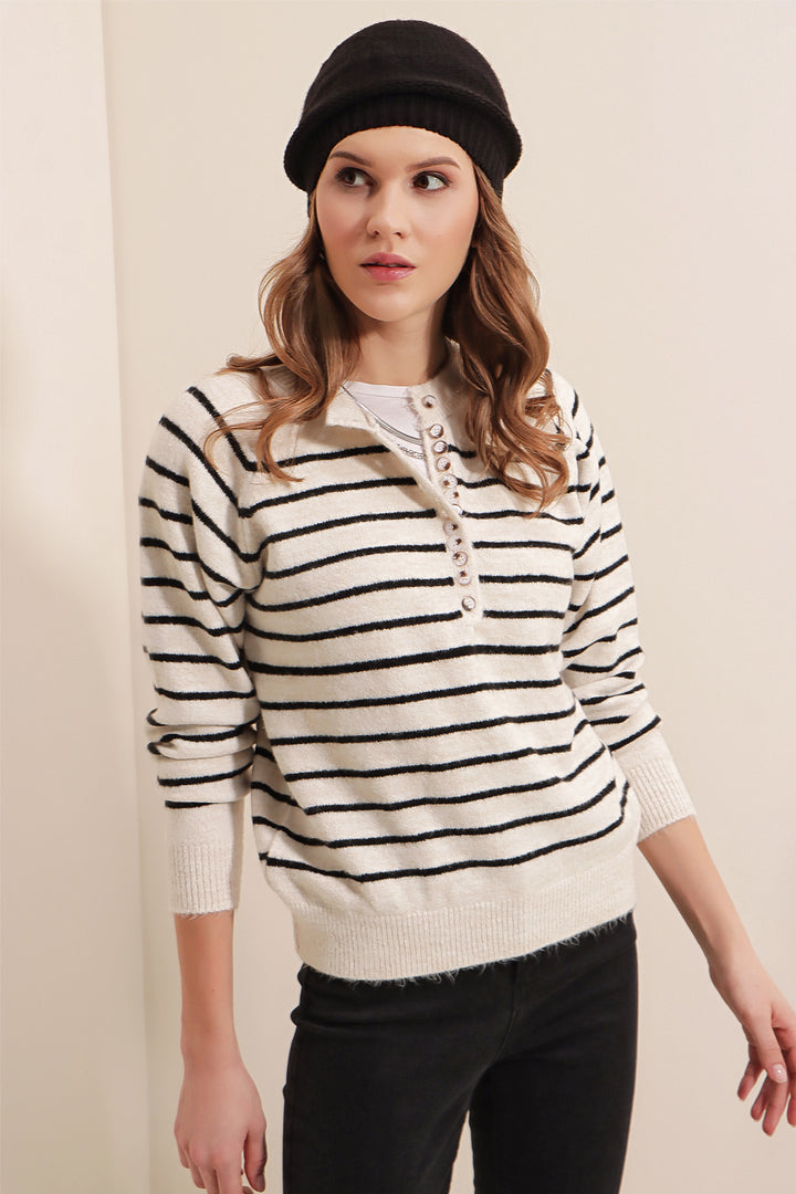BGD Women Buttoned Sweater - White - Halesowen