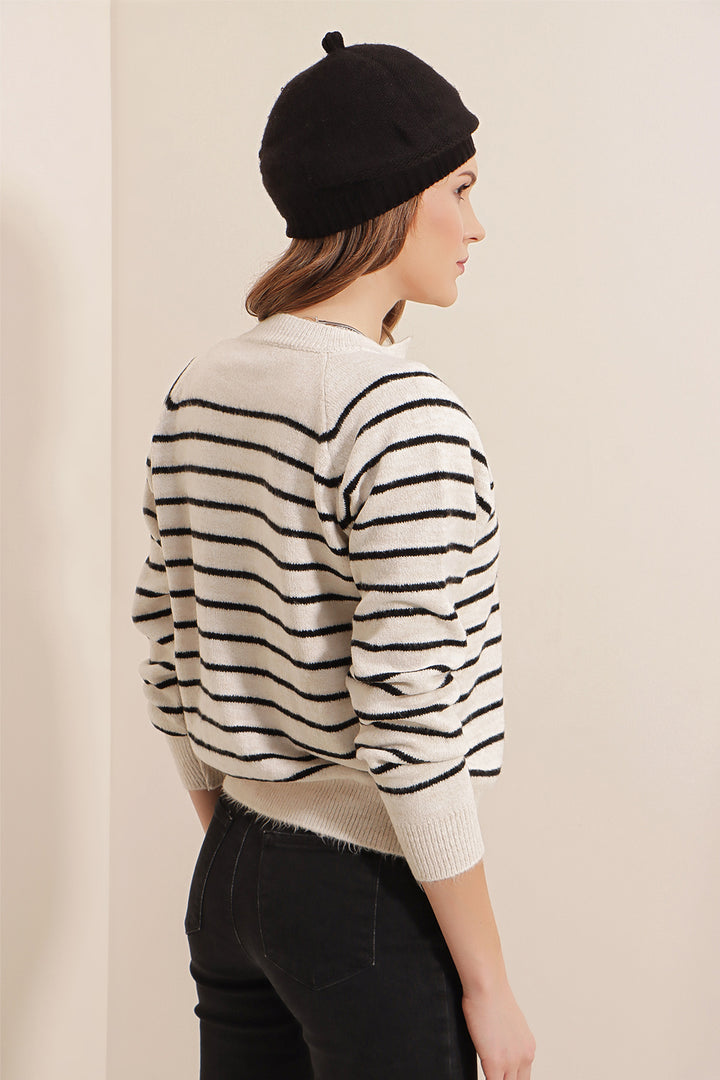 BGD Women Buttoned Sweater - White - Halesowen