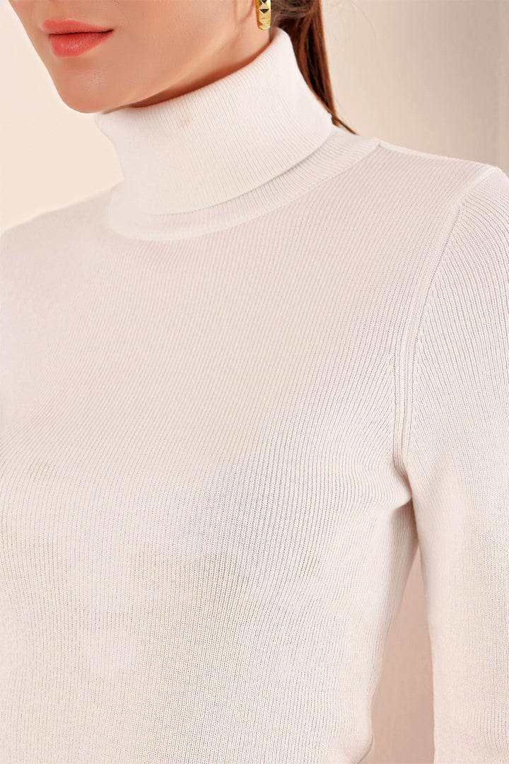 BGD Women Turtleneck Sweater - White - Backnang