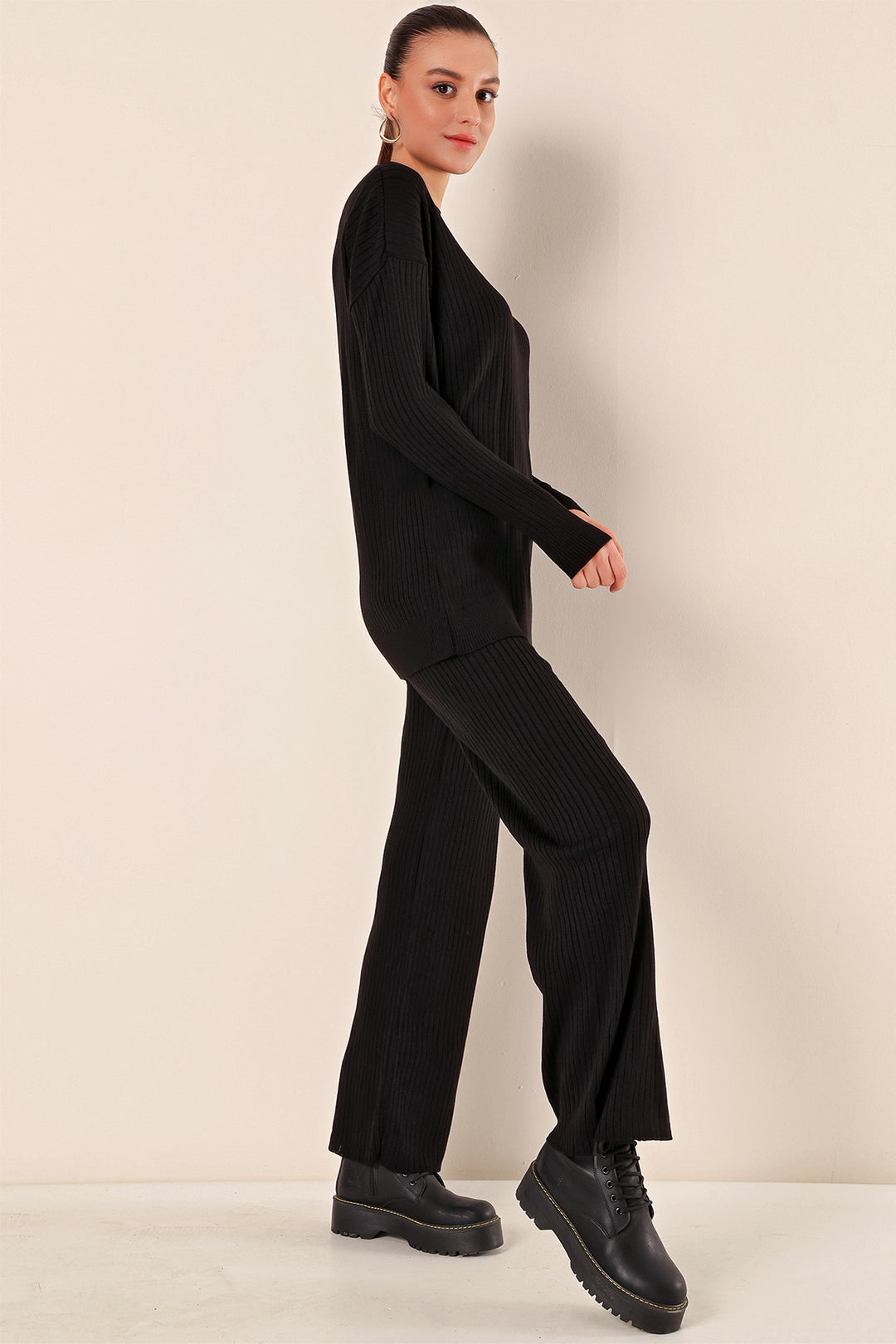BGD Women Ribbed Two-Piece Set - Black - Wallasey