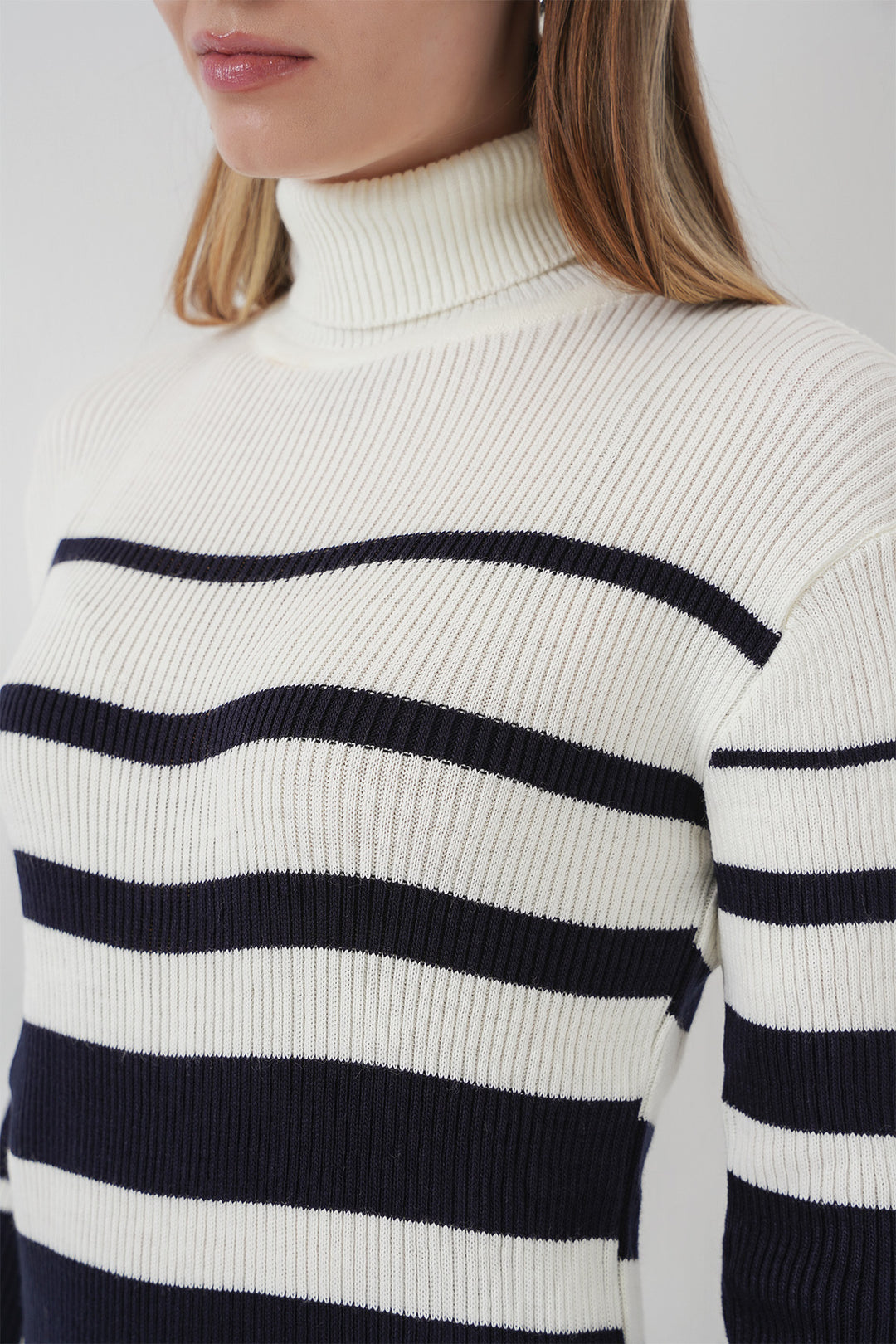 BGD Women Navy Blue White Knit Dress - Conroe