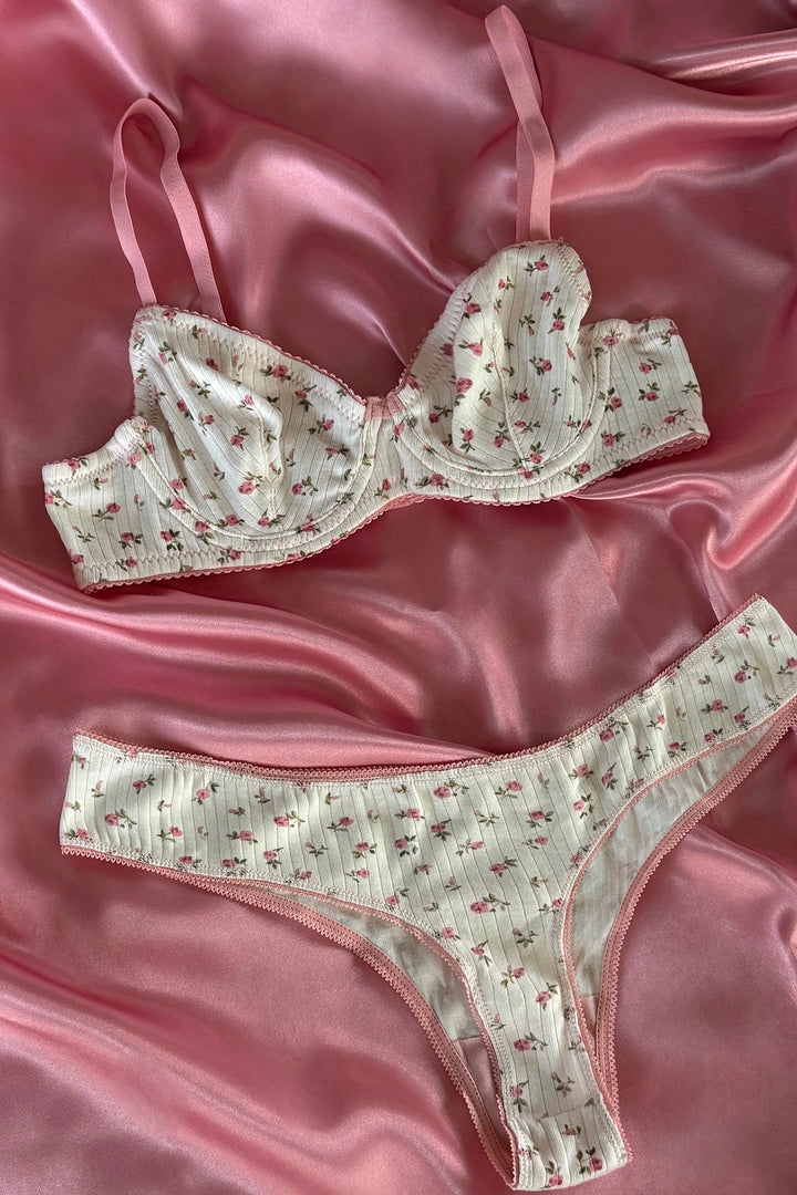 EYY Women Pembe Çiçek Desenli İç Çamaşırı - Cleethorpes