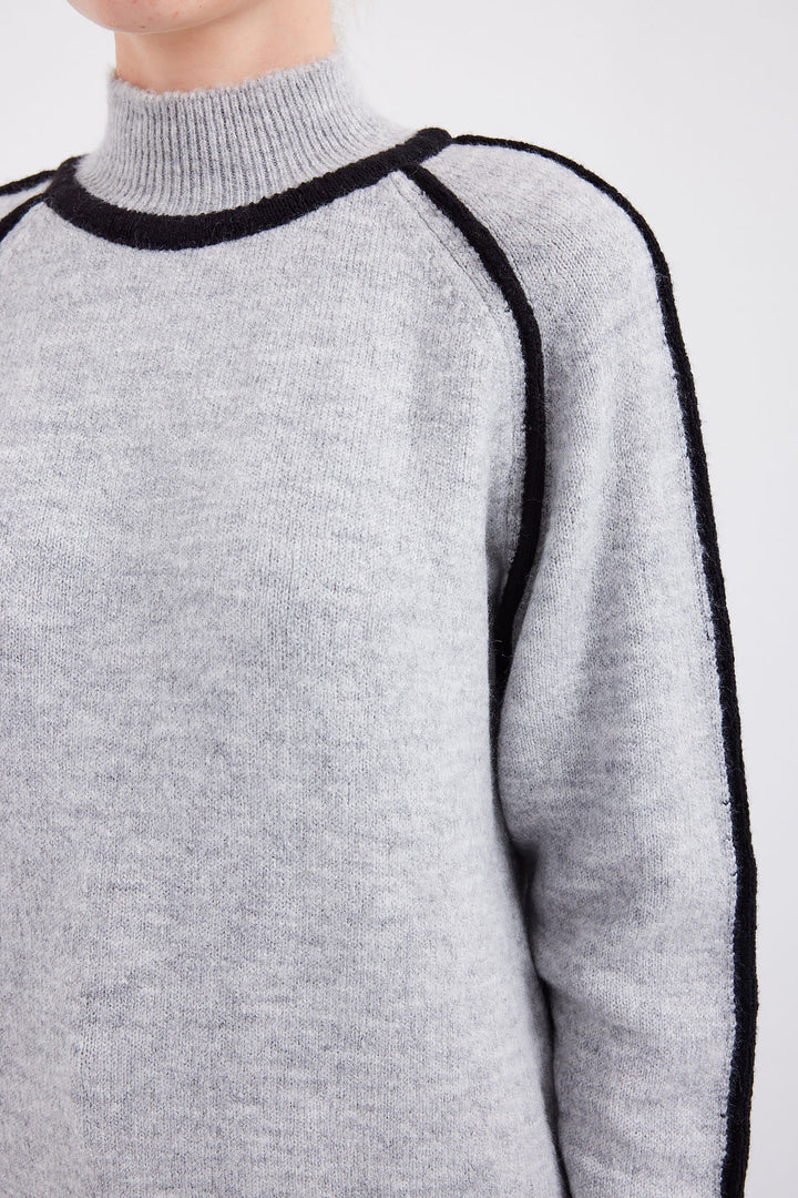 BGD Women Striped Oversized Sweater - Gray - Casas Adobes