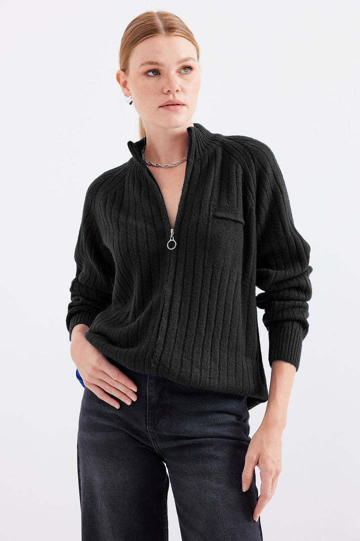 BGD Women Zip-up Cardigan Sweater - Black - El Monte