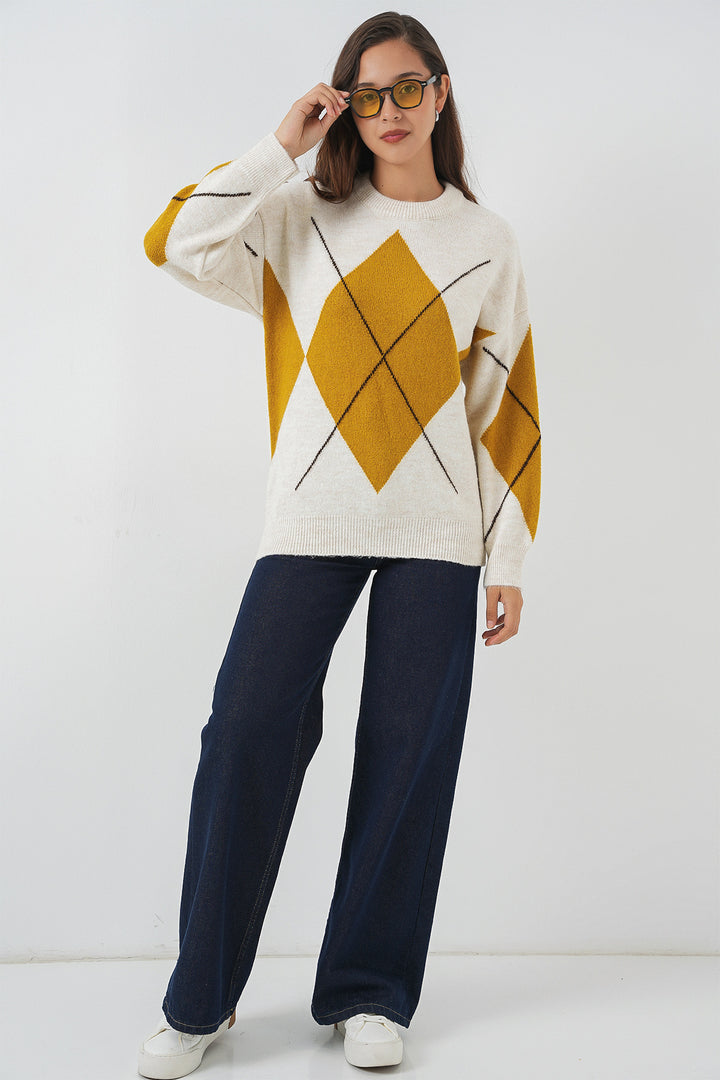 BGD Women Baklava Patterned Oversized Knit Sweater - Off-White - Apopka
