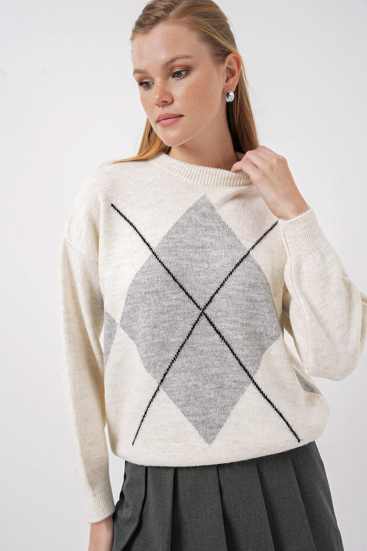 BGD Women Baklava Patterned Oversized Sweater - Gray - Harrogate