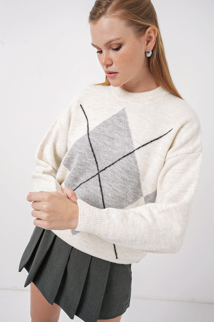BGD Women Baklava Patterned Oversized Sweater - Gray - Harrogate