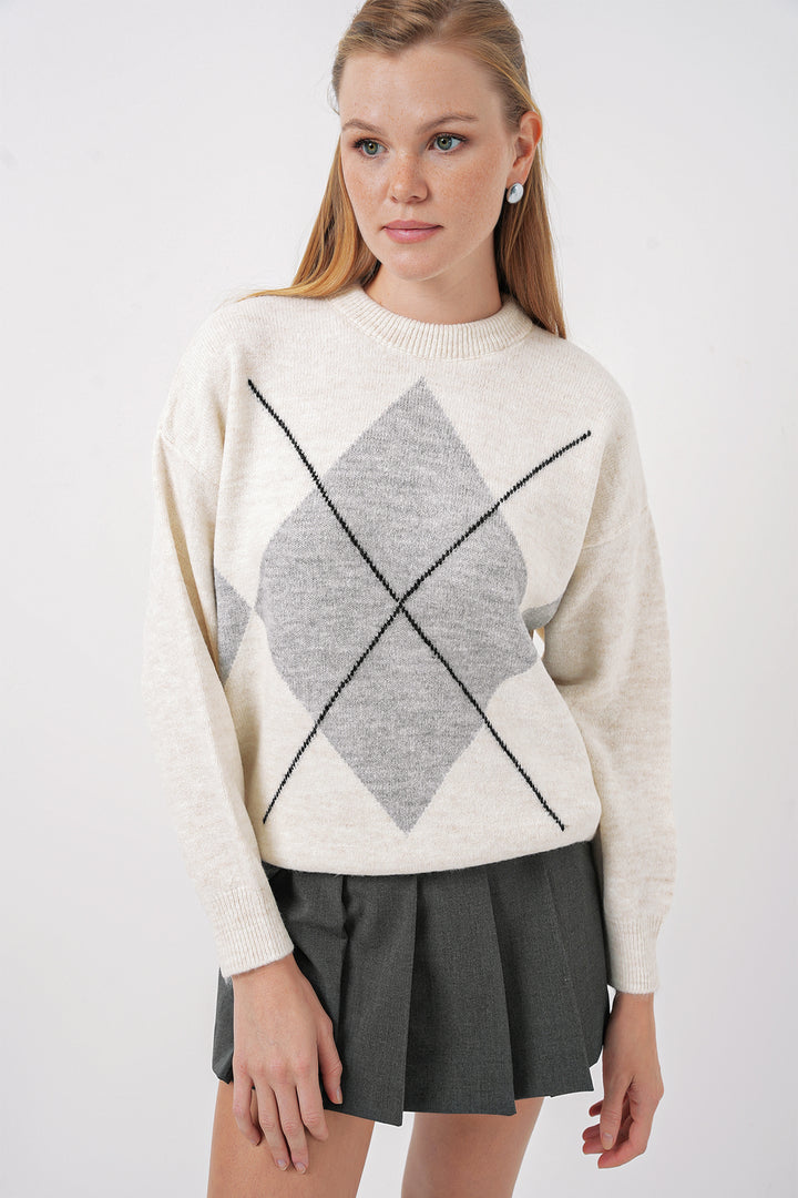 BGD Women Baklava Patterned Oversized Sweater - Gray - Harrogate
