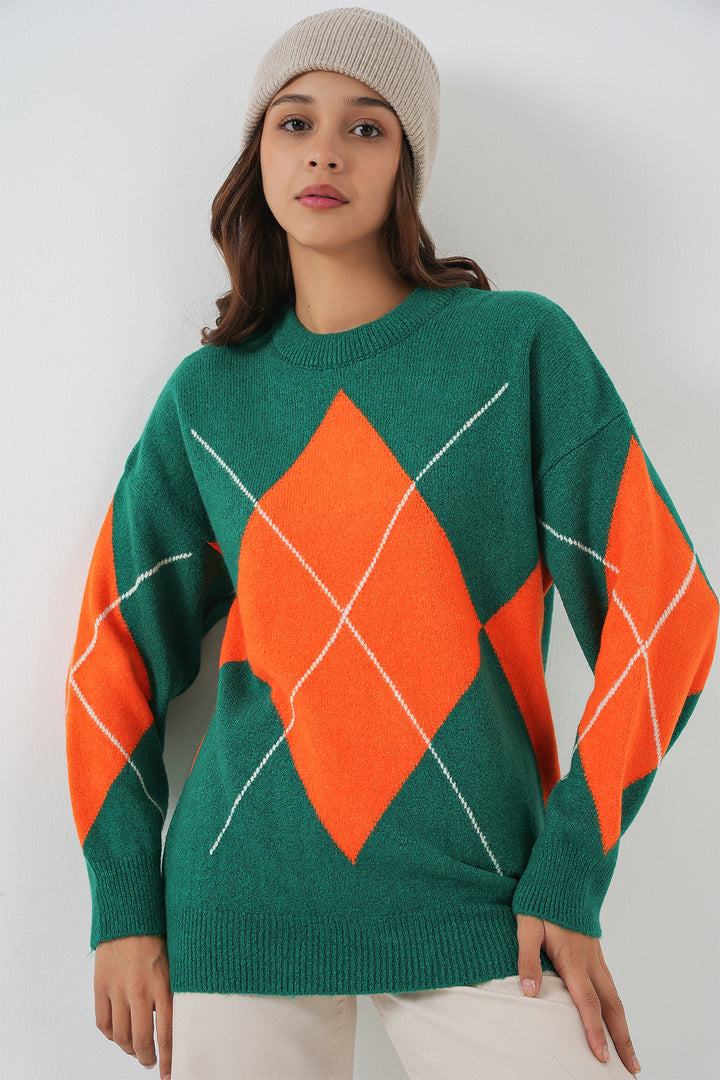 BGD Women Baklava Patterned Oversized Knit Sweater - A. Emerald Green - Fréjus