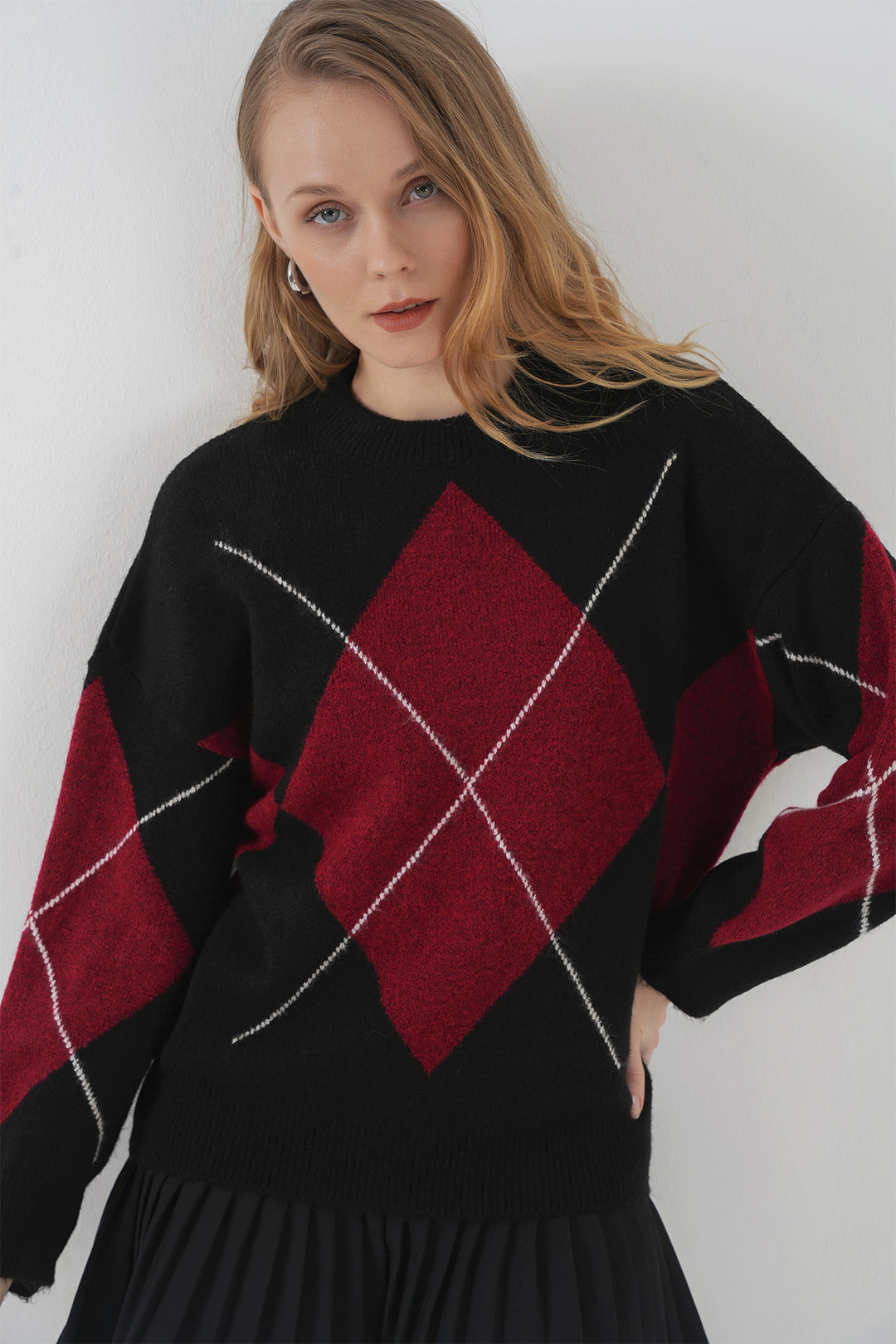 BGD Women Baklava Patterned Oversized Sweater - Dark Black - Grand Forks