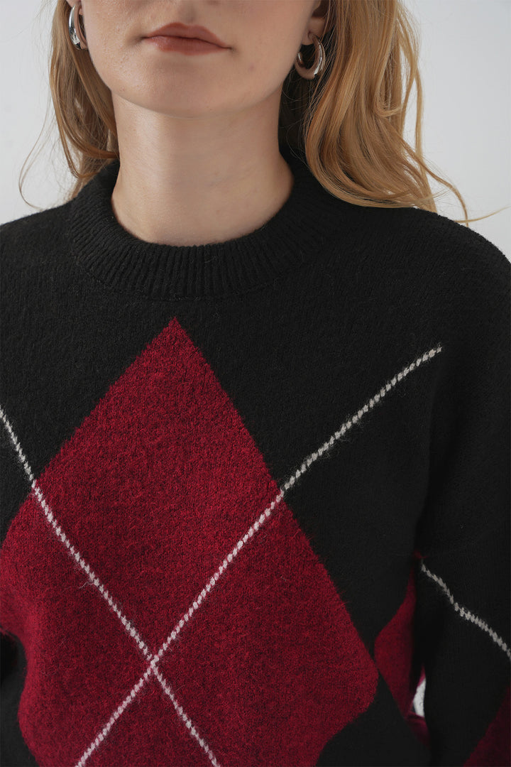 BGD Women Baklava Patterned Oversized Sweater - Dark Black - Grand Forks