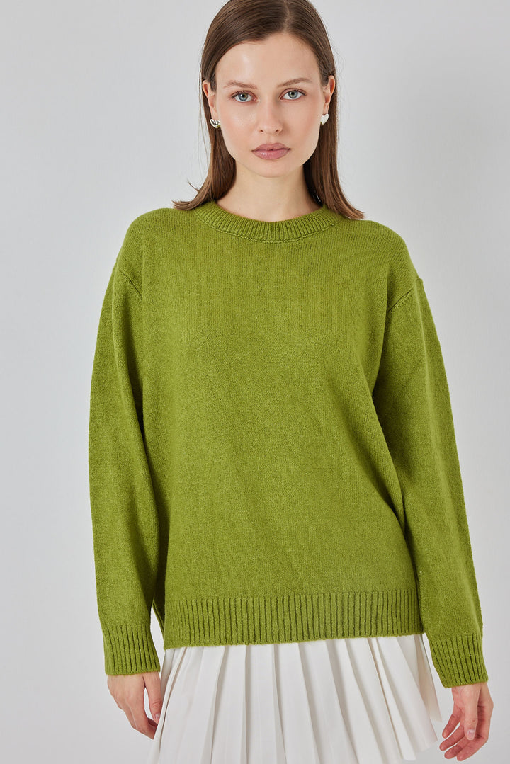 BGD Women Baklava Patterned Oversized Knit Sweater - Dark Green - Shakhtarsk