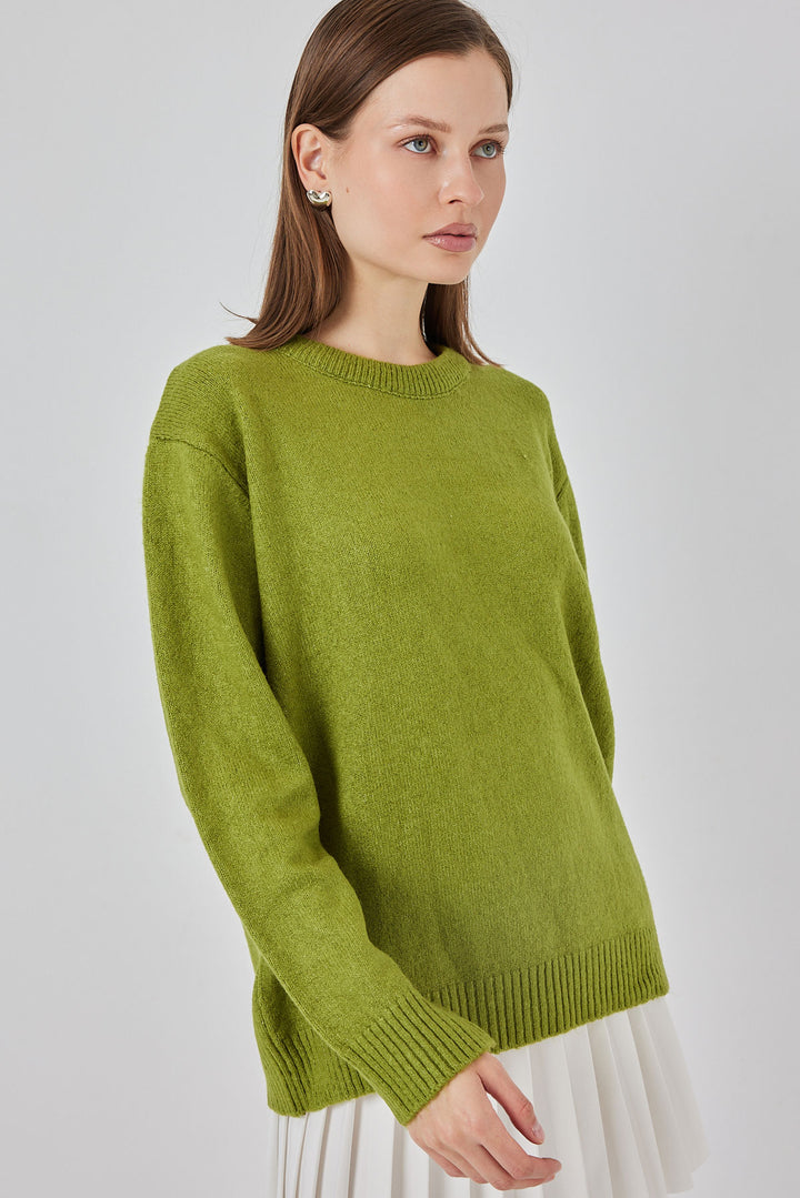 BGD Women Baklava Patterned Oversized Knit Sweater - Dark Green - Shakhtarsk