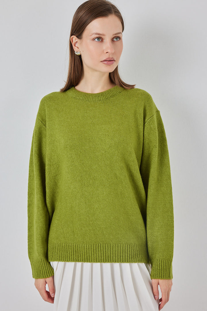 BGD Women Baklava Patterned Oversized Knit Sweater - Dark Green - Shakhtarsk